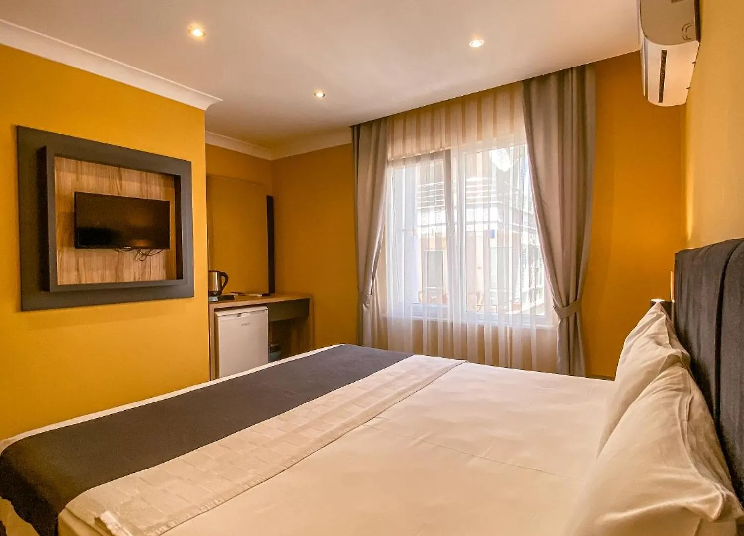 Roy Otel Akcay